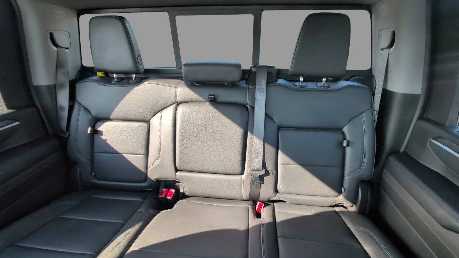 Used 2025 Cypress Gray Chevrolet LTZ image 32