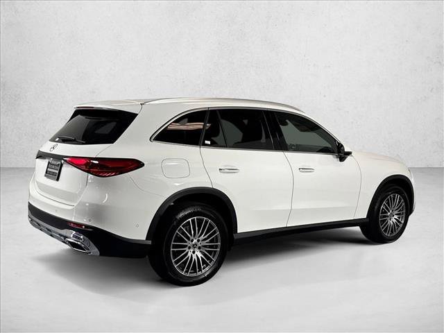 New 2026 Polar White Mercedes-Benz GLC 300 image 35