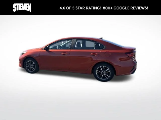 Used 2023 Red Kia LXS image 9
