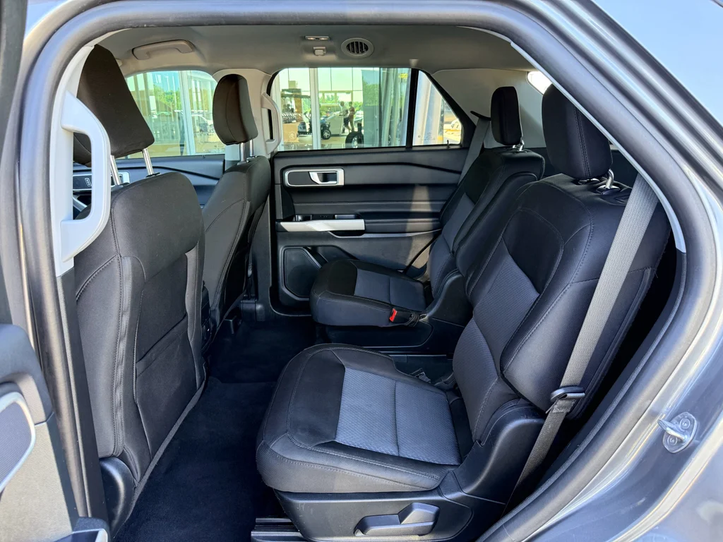 Used 2024 Carbonized Gray Metallic Ford XLT image 23