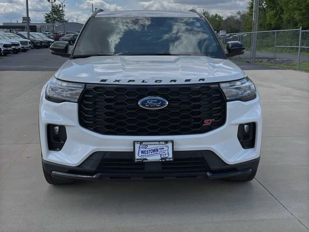 Used 2025 Star White Ford ST image 23
