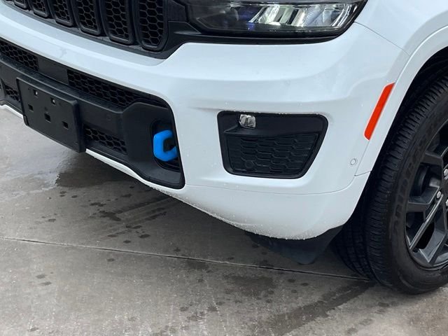 Used 2025 White Jeep Anniversary Edition 4xe image 5