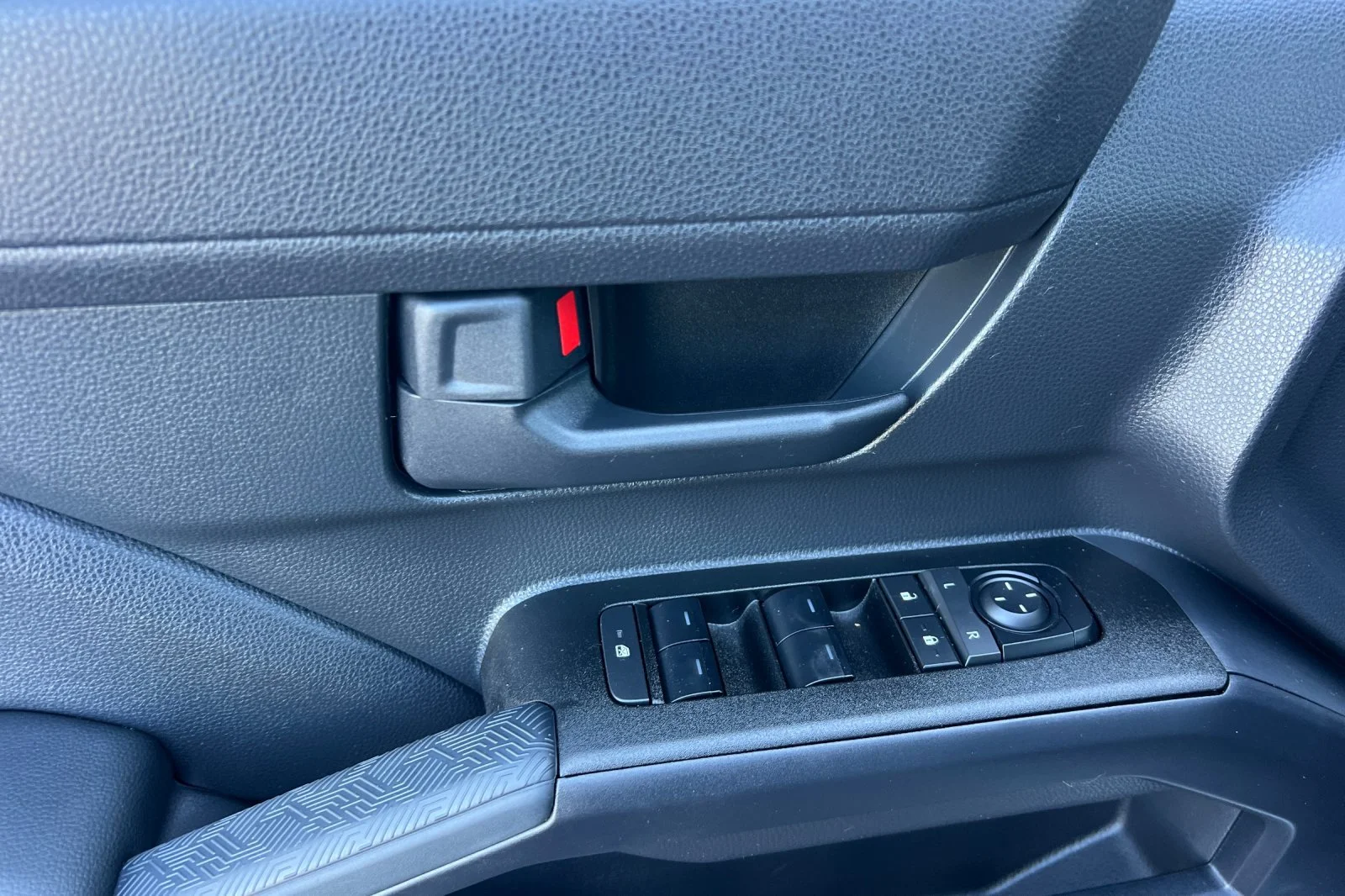 2025 Toyota 4Runner TRD Off-Road - Photo 10