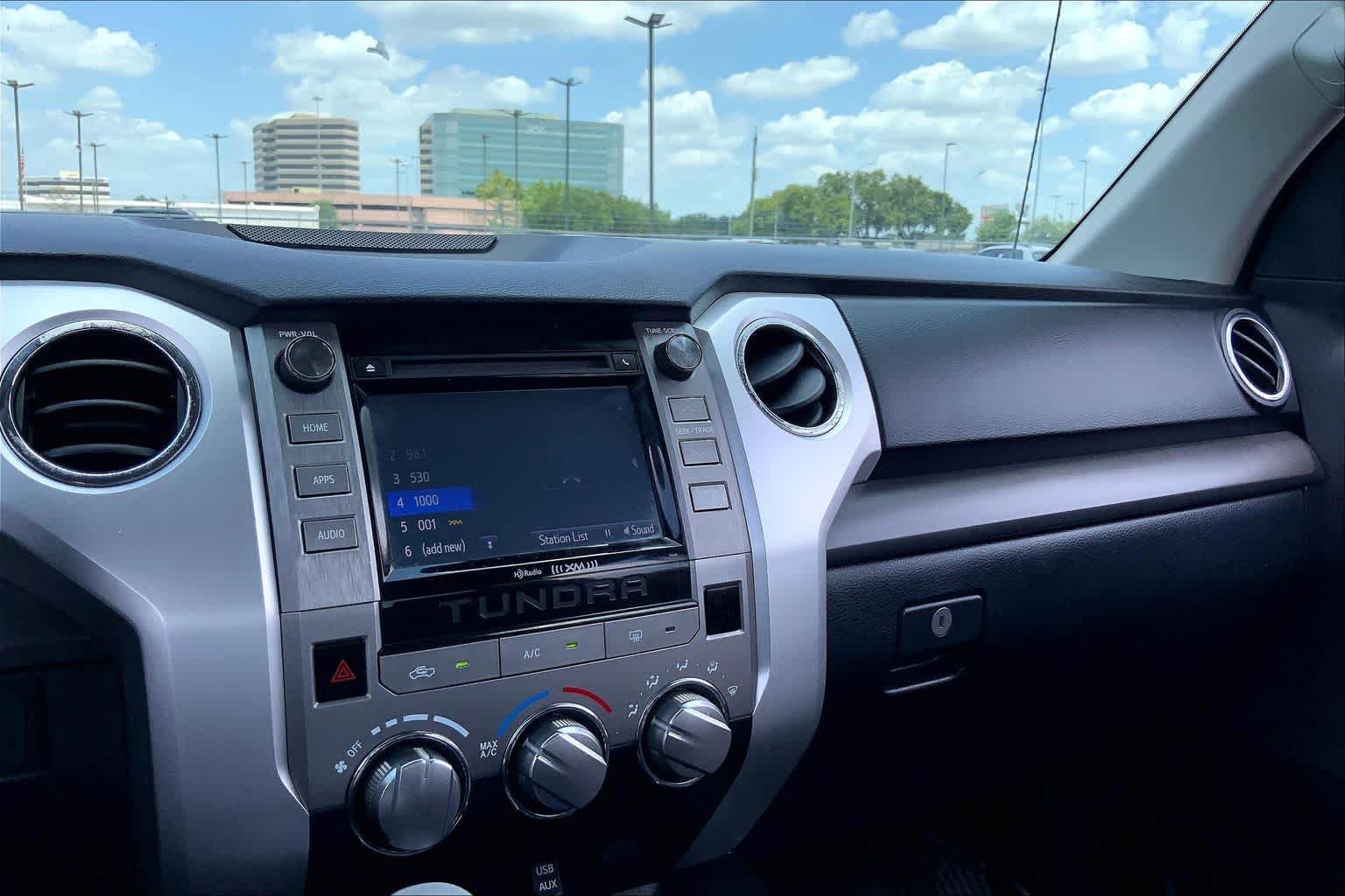 Used 2019 Midnight Black Metallic Toyota SR5 image 35