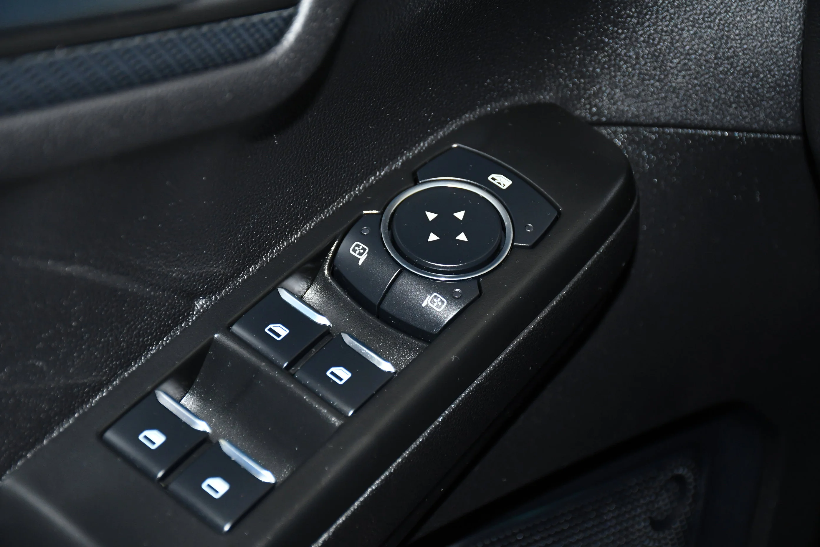 Used 2025 Gray Metallic Ford ST-Line image 32