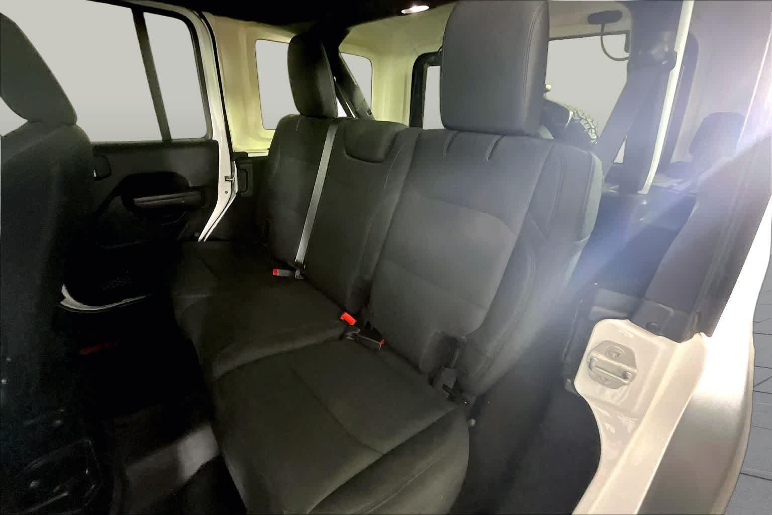 Used 2018 Bright White Clear Coat Jeep Sport S image 18