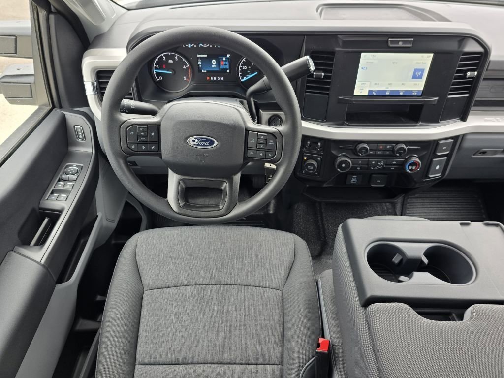 New 2026 Oxford White Ford F-350® XL image 33