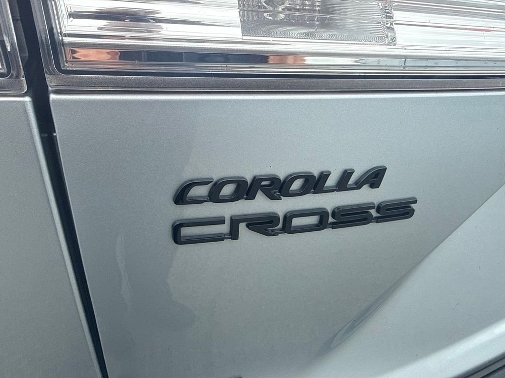 Used 2023 Silver Toyota Hybrid S image 9