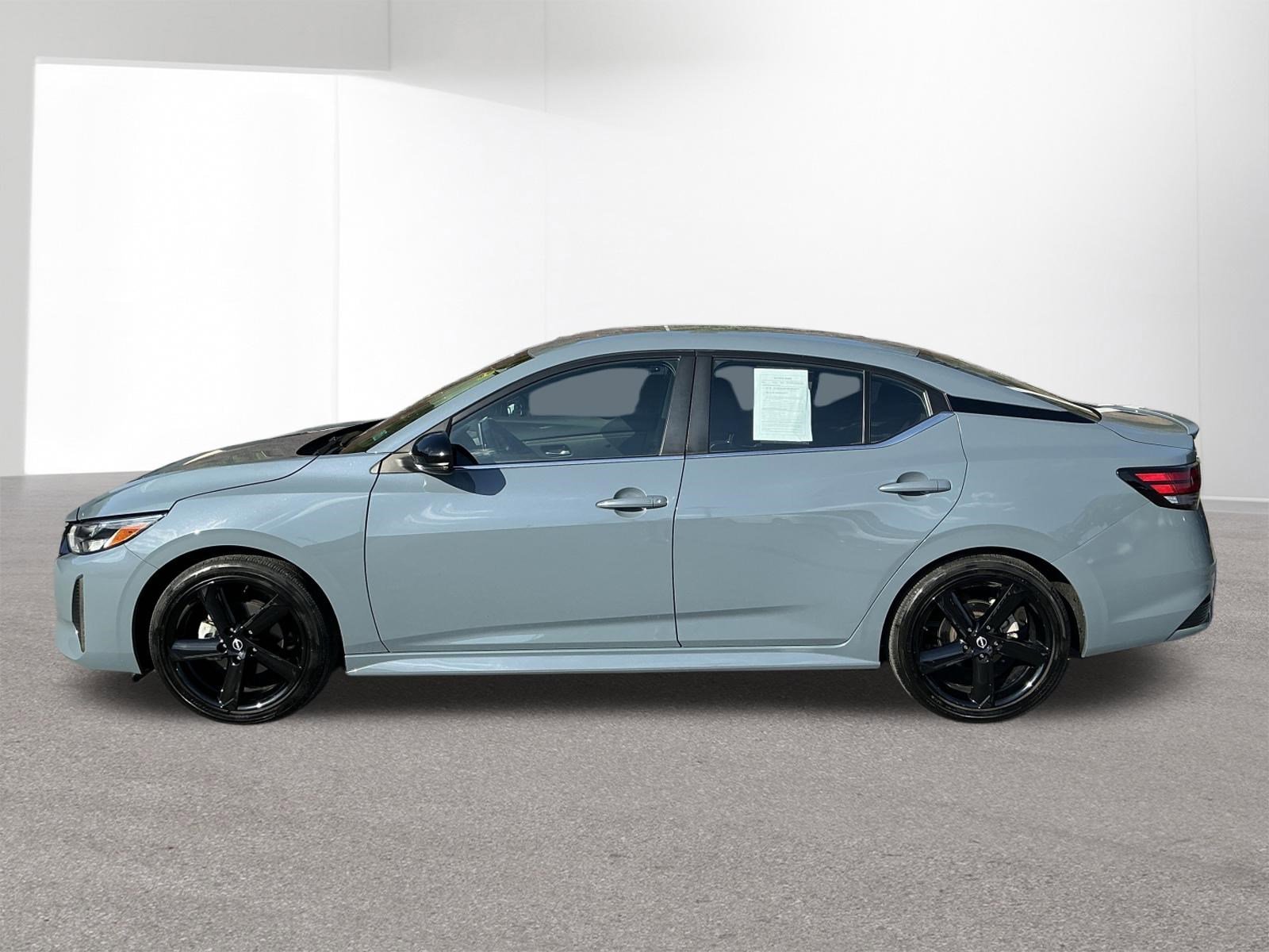 Used 2024 Atlantic Gray Metallic Nissan SR image 6