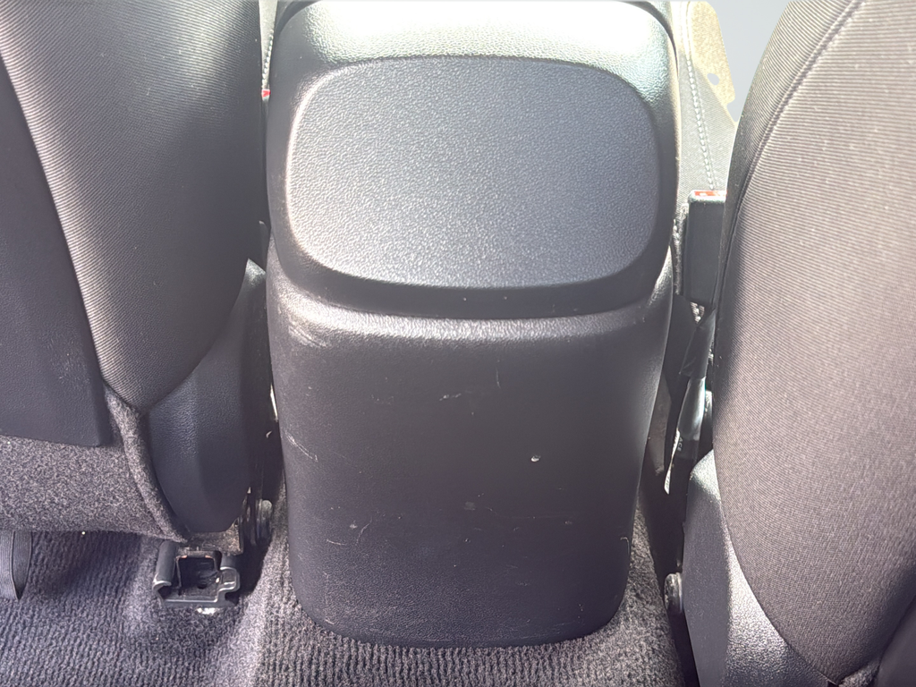 Used 2021 Blue Hyundai SE image 13