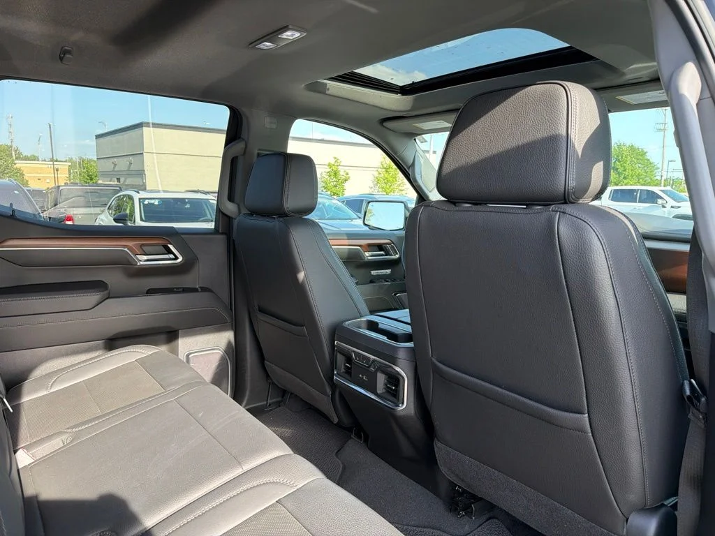 Used 2023 Black GMC Denali image 23