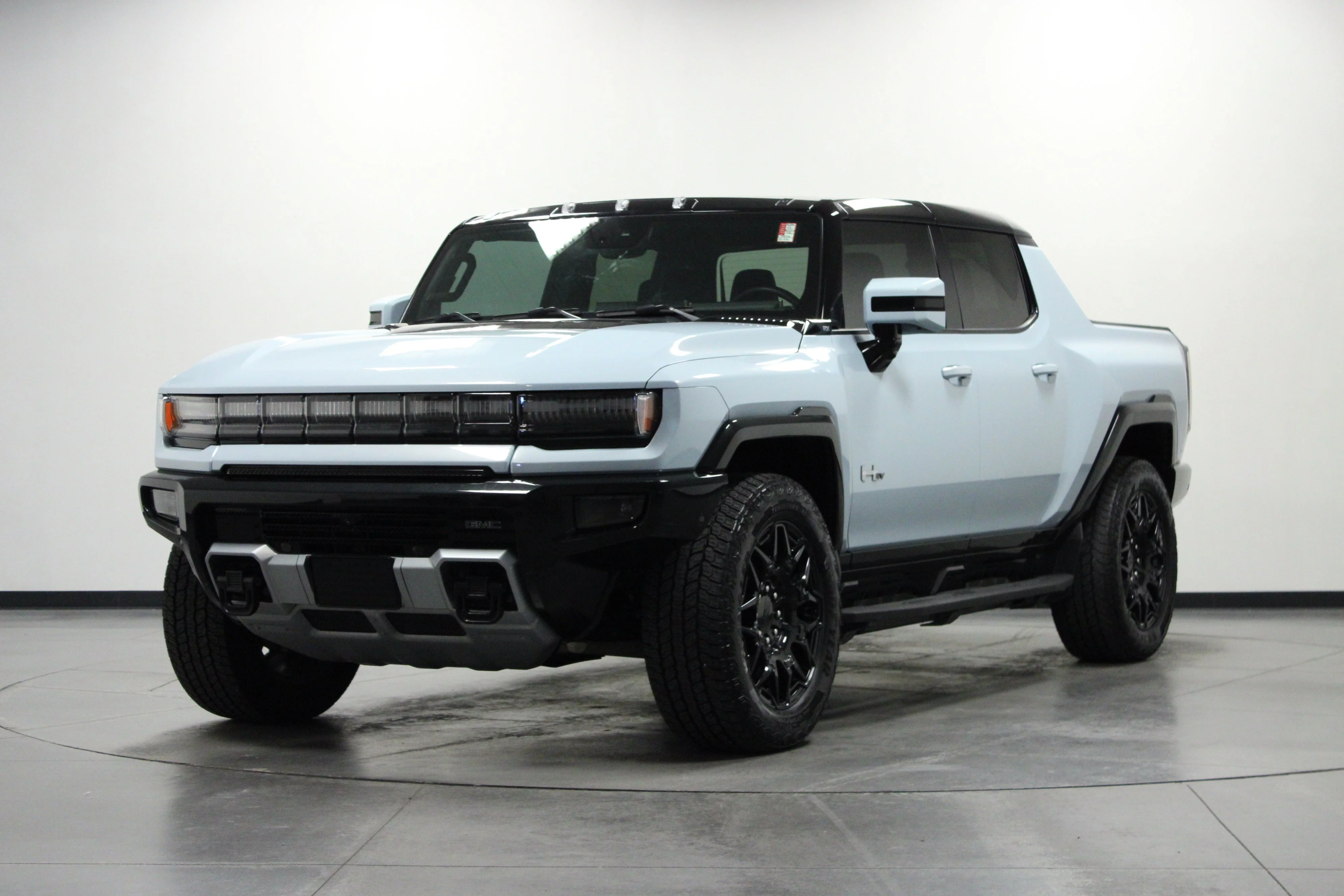 Used 2025 Tide Metallic (No Longer available to order) GMC 2X image 8