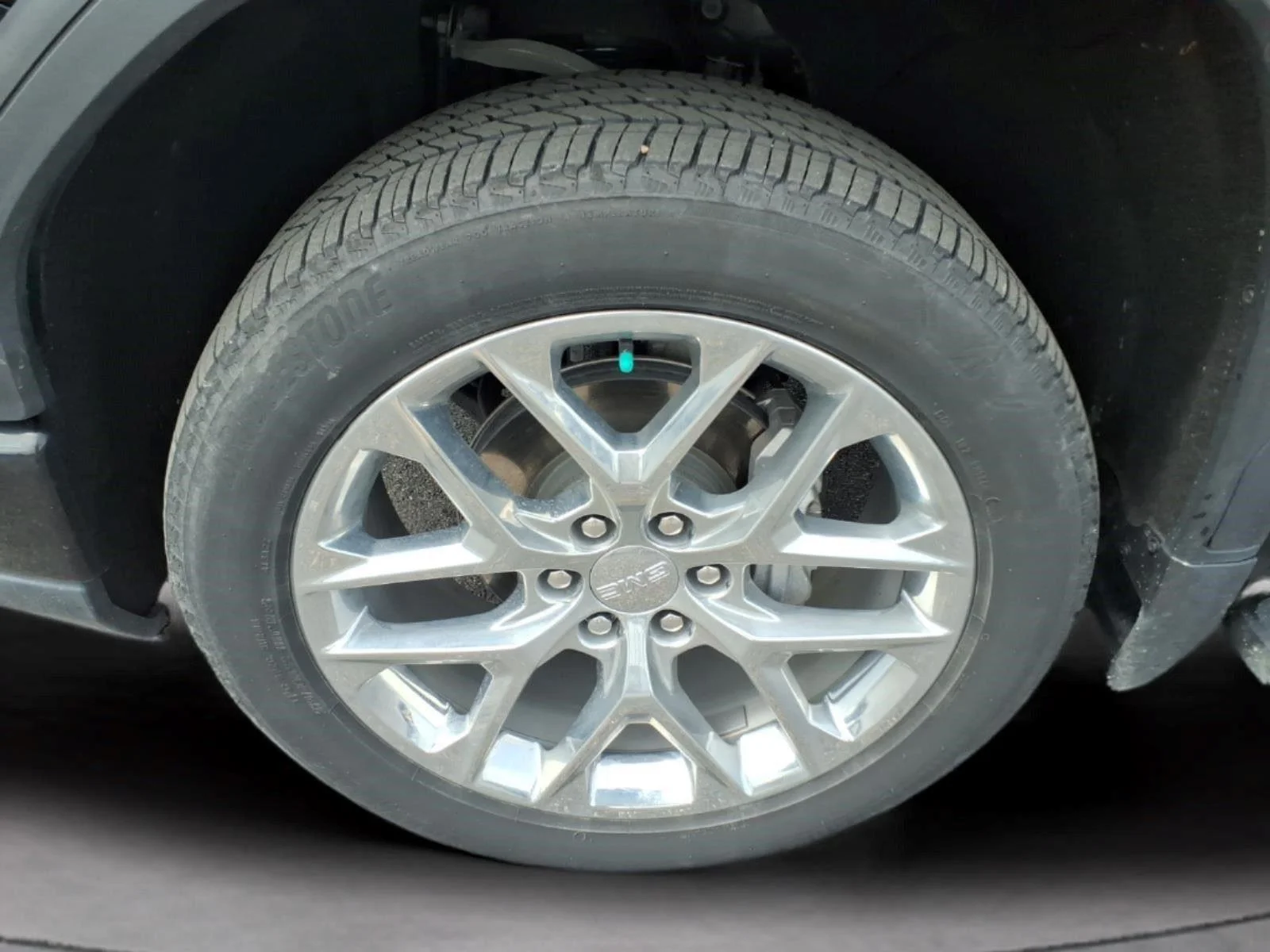 Used 2024 Onyx Black GMC Denali image 9