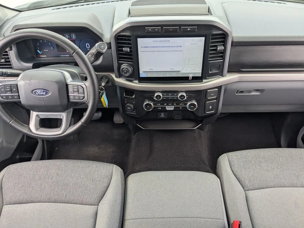 Used 2024 Gray Ford XLT image 16