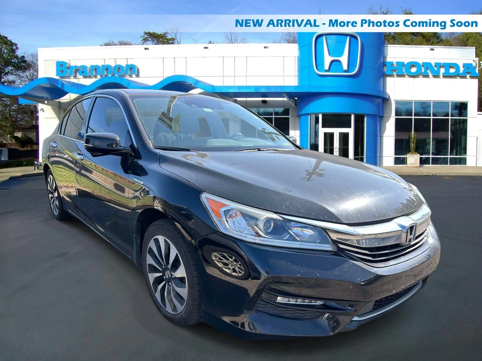 2017 Honda Accord Hybrid's photo