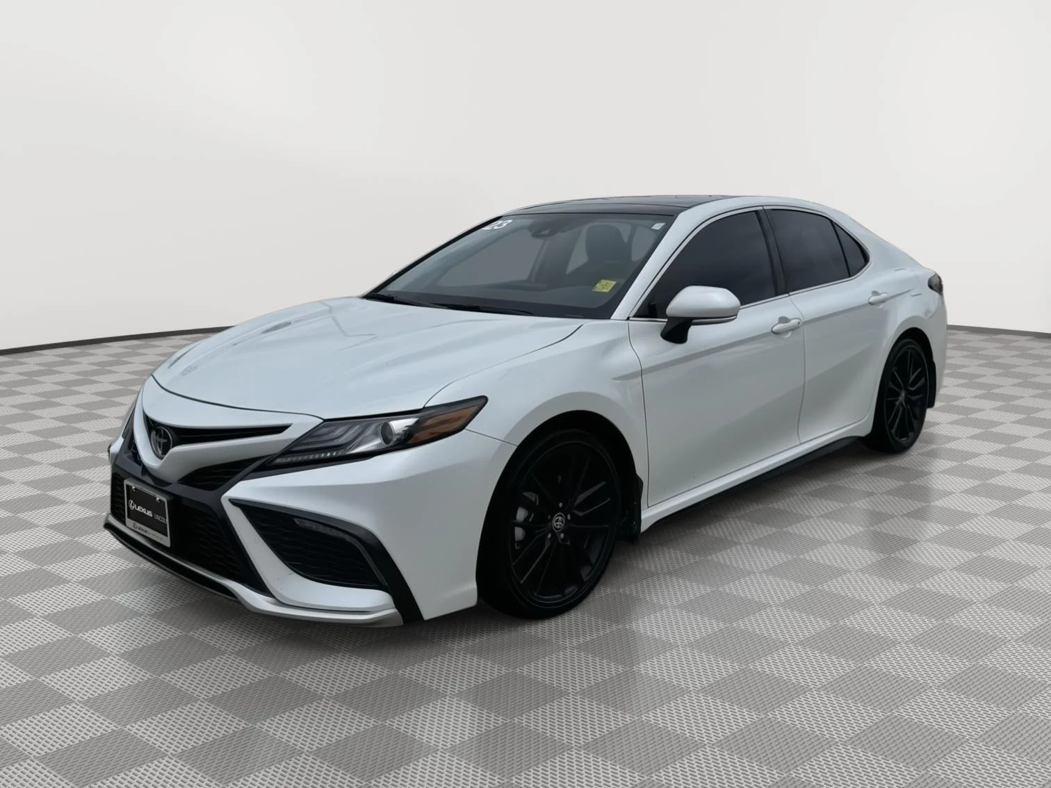 Used 2023 Wind Chill Pearl Toyota XSE image 5