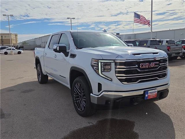 New 2026 Glacier White Tricoat GMC SLT image 6