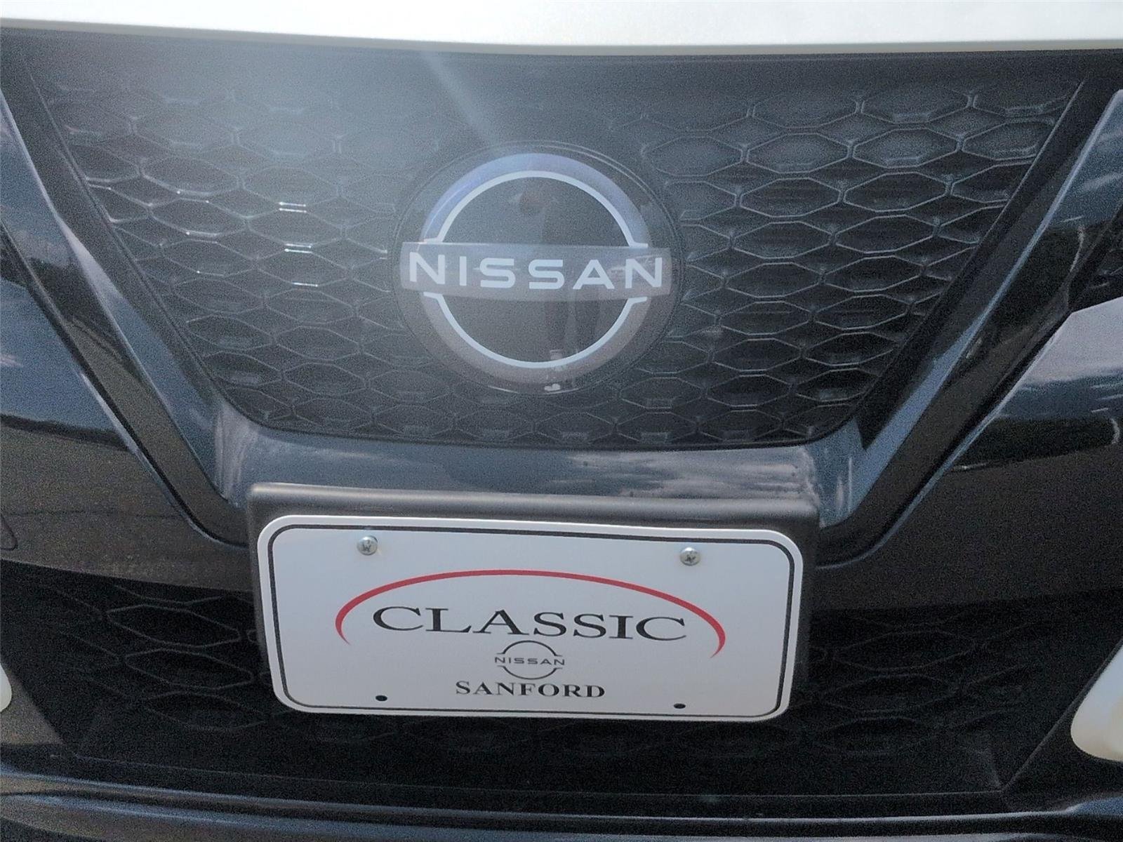 Used 2023  NISSAN SR image 14