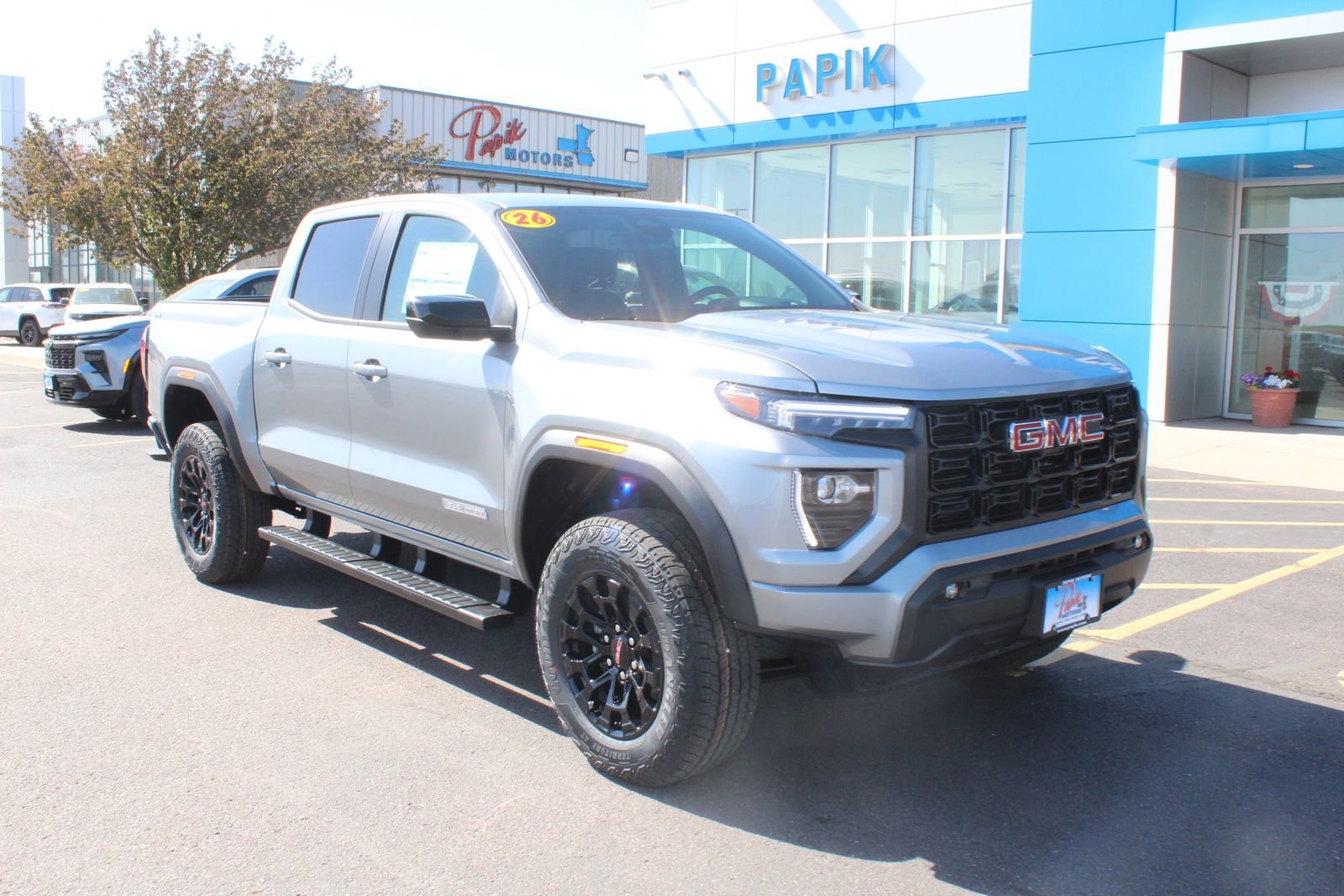 New 2026 Sterling Metallic GMC Elevation image 7