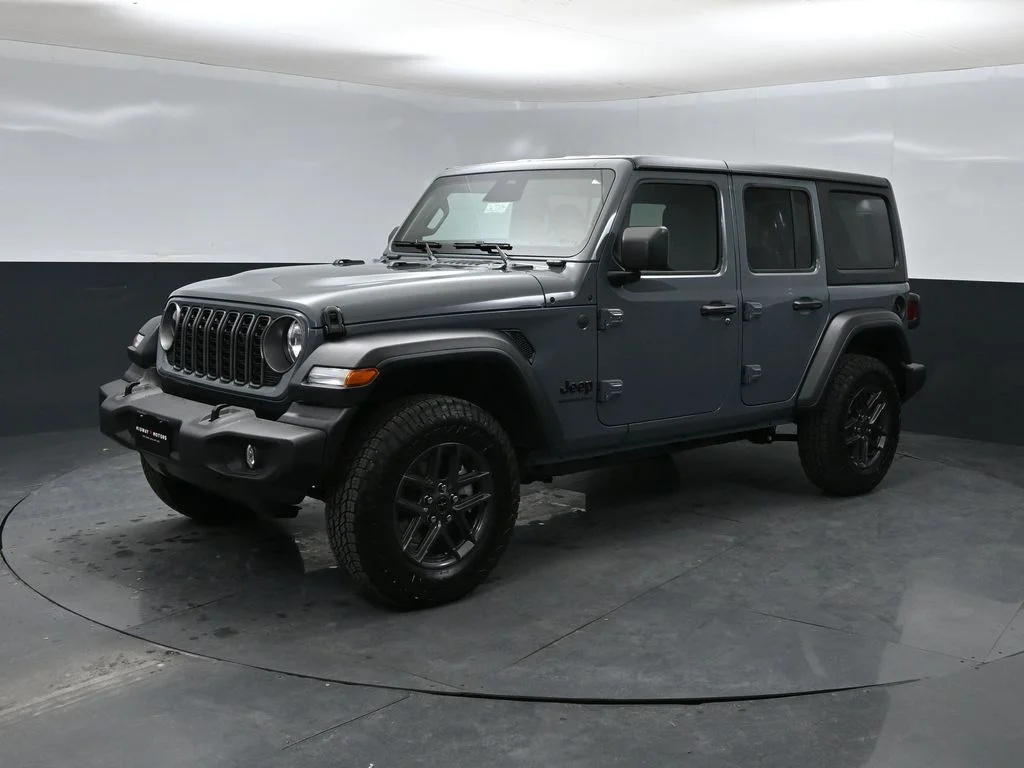 New 2026 Anvil Clearcoat Jeep Sport S image 5
