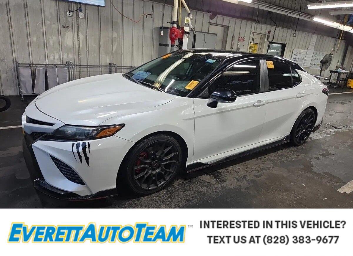Used 2022 Wind Chill Pearl w/Midnight Black Metallic Roof Toyota TRD image 1