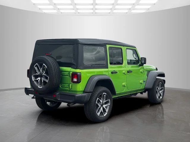 Certified Used 2025  Jeep Sport S 4xe image 7
