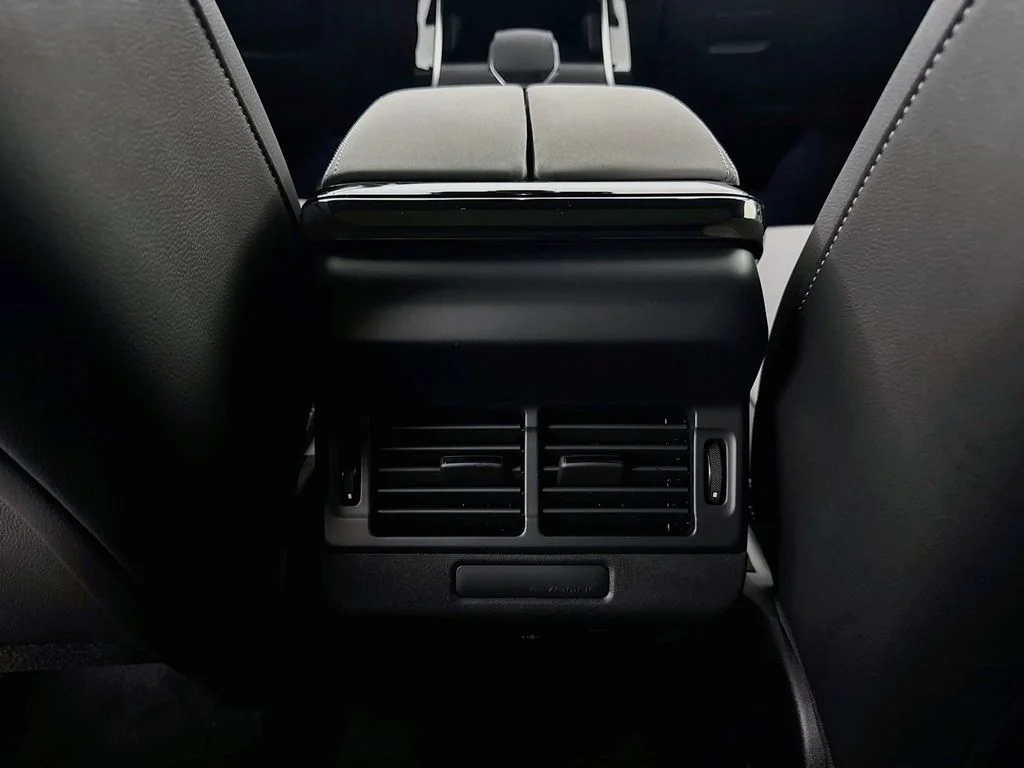New 2026 Tribeca Blue Land Rover Hoxton Edition image 26
