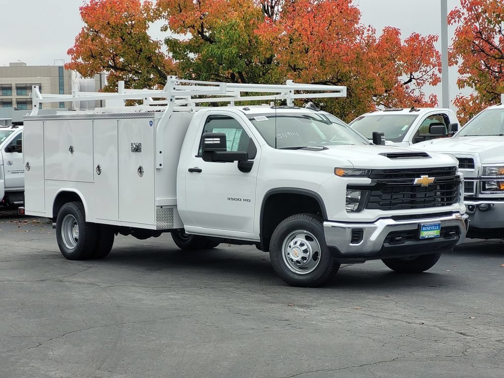 2025 Chevrolet Silverado 3500 Chassis Cab