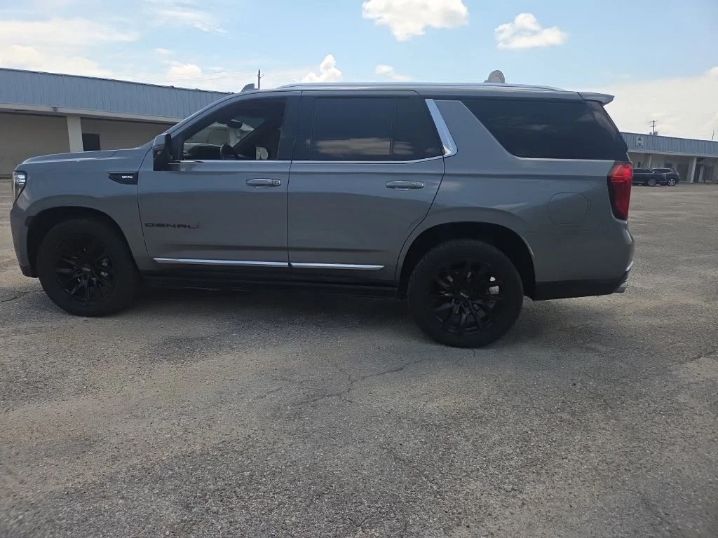 Used 2021 Gray GMC Denali image 11