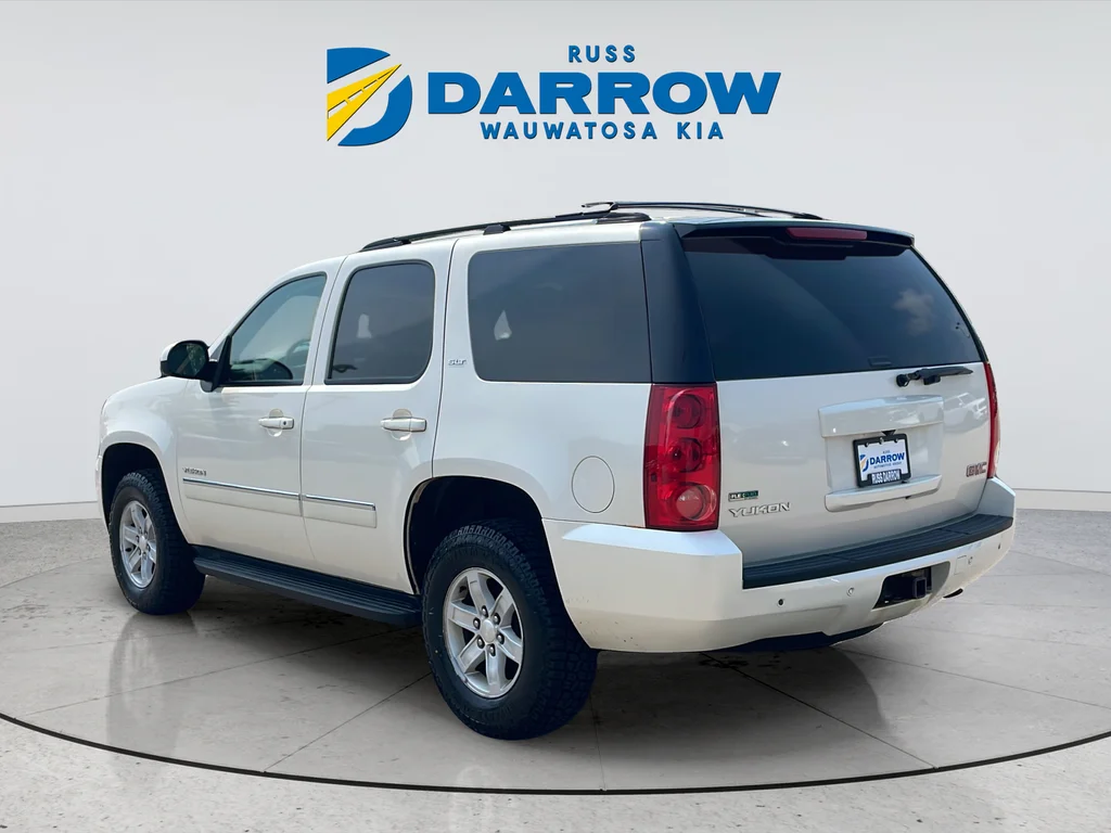Used 2011 White GMC SLT image 3