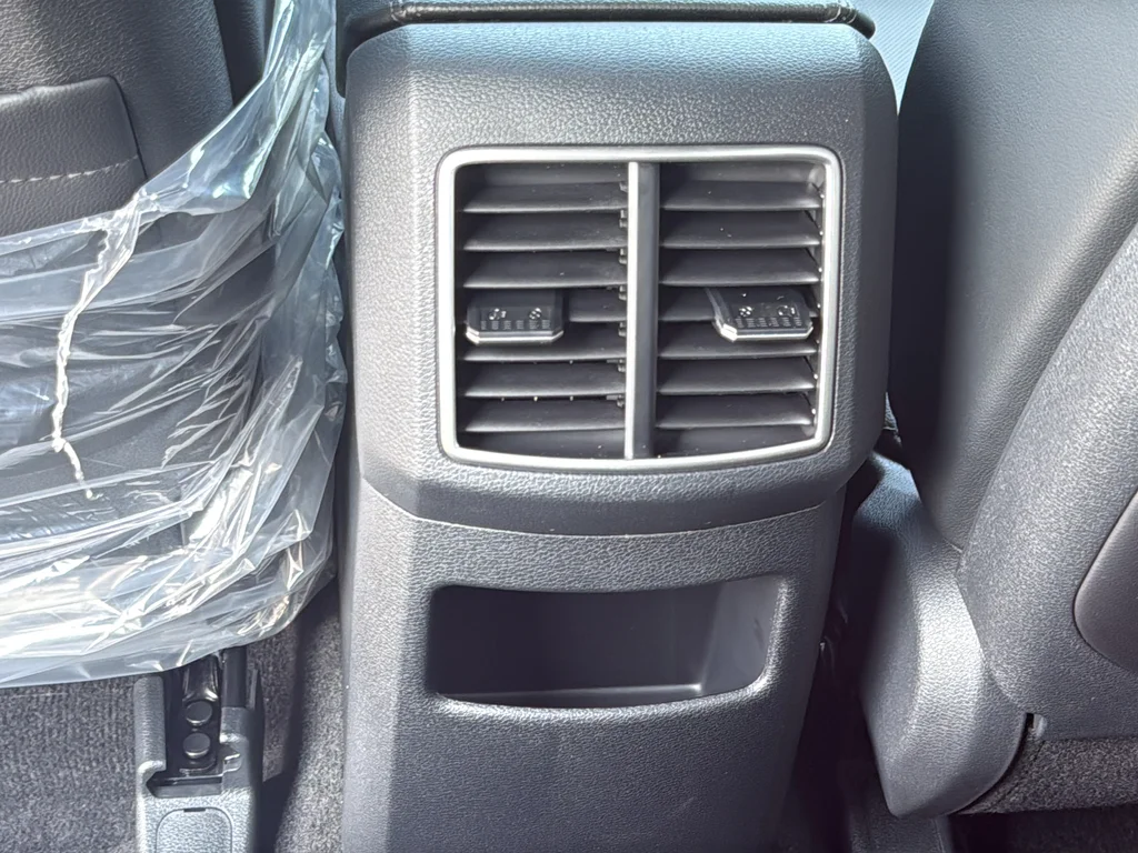 New 2026 Glacial White Pearl Kia X-Line image 13