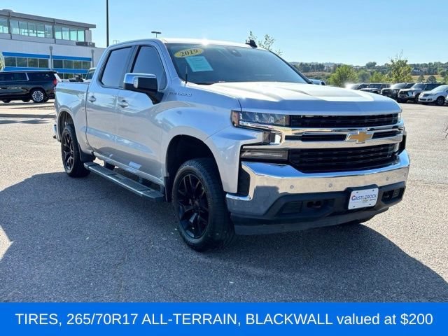 Used 2019 SILVER ICE METALLIC Chevrolet LT image 9