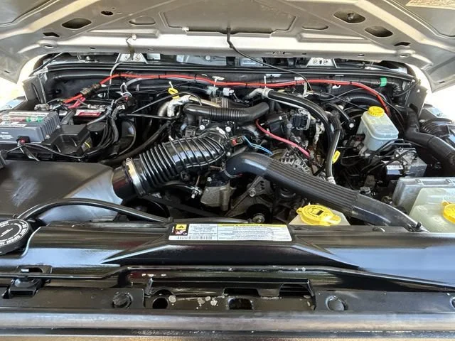 Used 2009 Silver Jeep X image 28