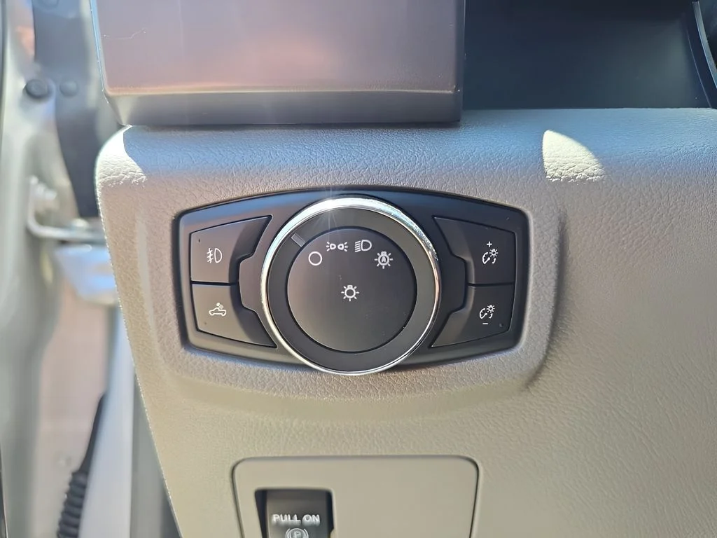 Used 2019 Silver Ford  image 15