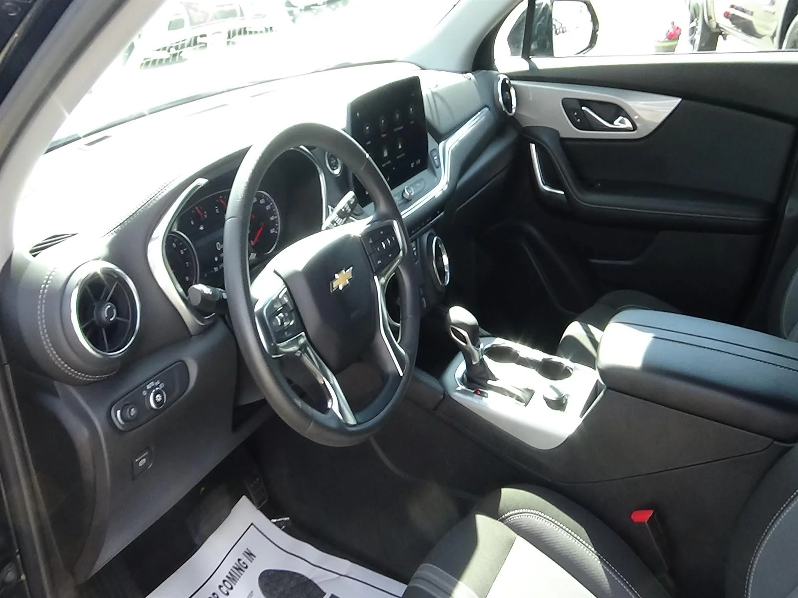 Used 2025 Black (gba) Chevrolet LT image 17