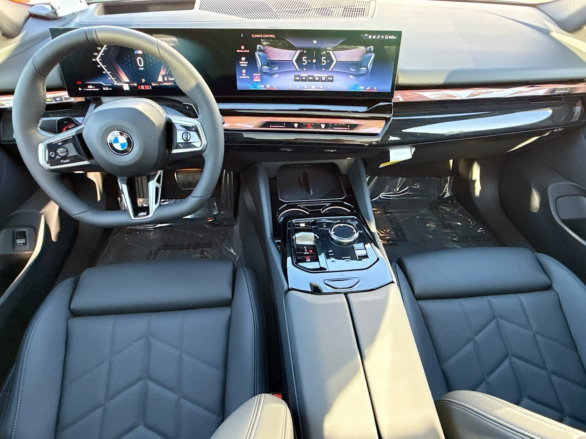New 2027 Alpine White BMW 530i xDrive image 16