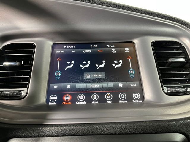 Used 2023 Black Dodge SXT image 28