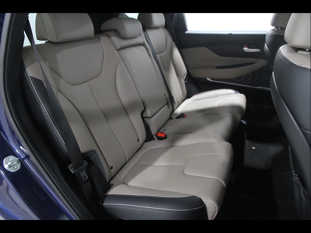 2023 Hyundai Santa Fe Limited - Photo 18