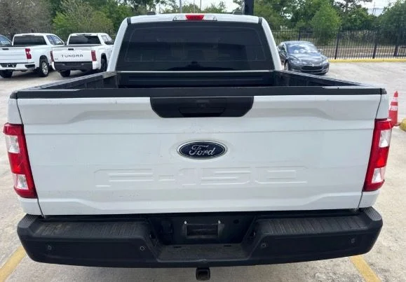 Used 2022 White Ford XL image 19