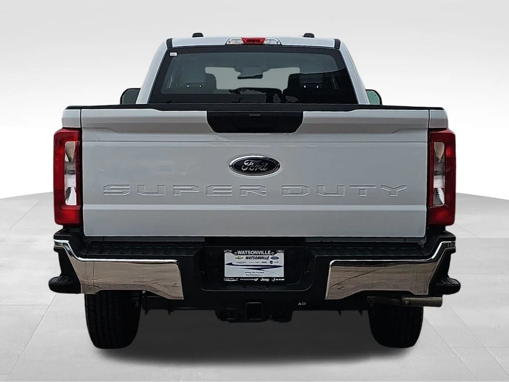 New 2026 Oxford White Ford F-250® XL image 4