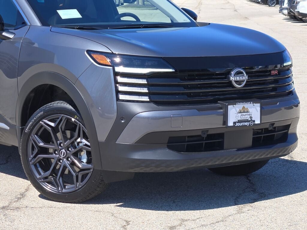 New 2026 Gray Nissan SR image 2