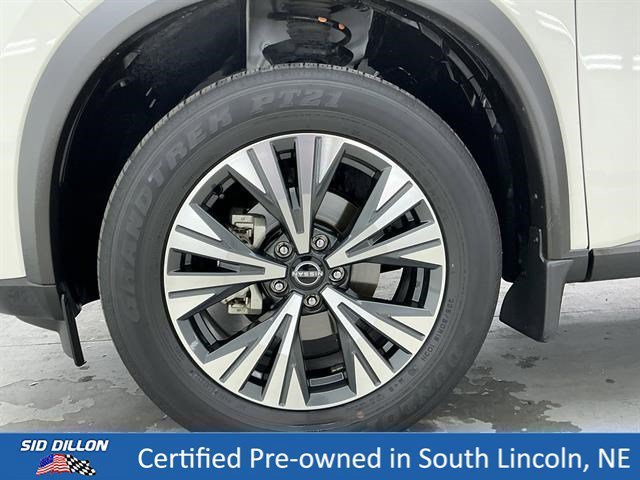Used 2023 Pearl White Tricoat Nissan SV image 18