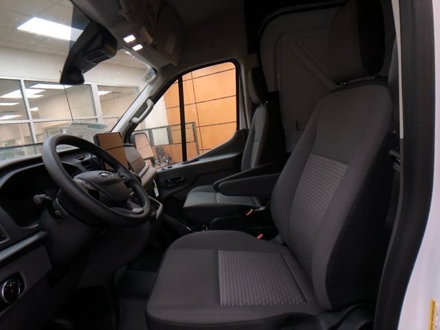 New 2026 Oxford White Ford T350 image 10