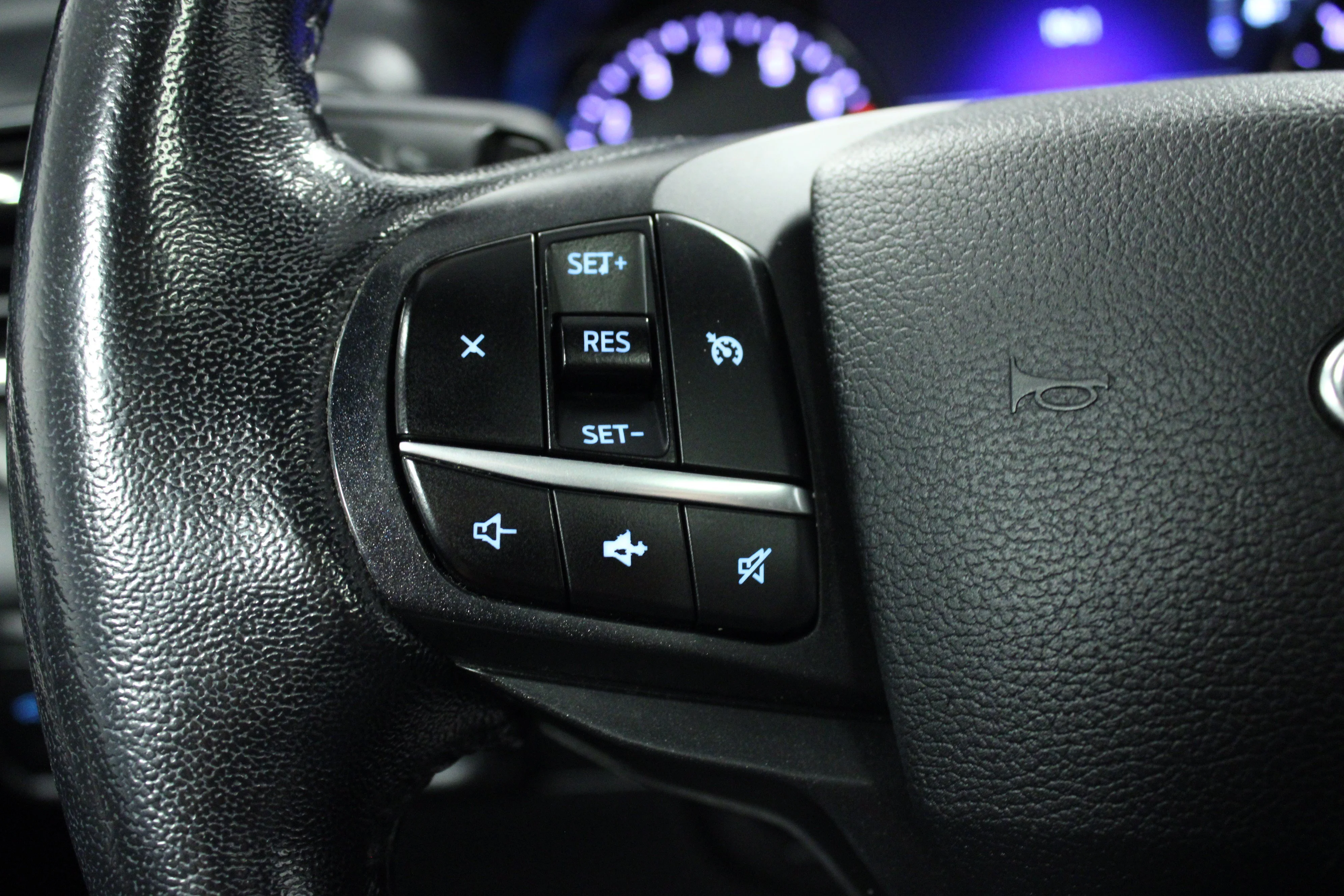 Used 2020 Black Metallic Ford XLT image 21