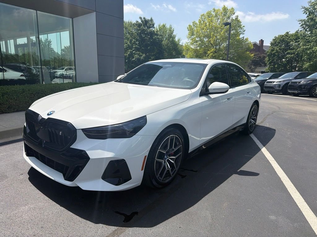 2024 BMW i5 eDrive40's photo