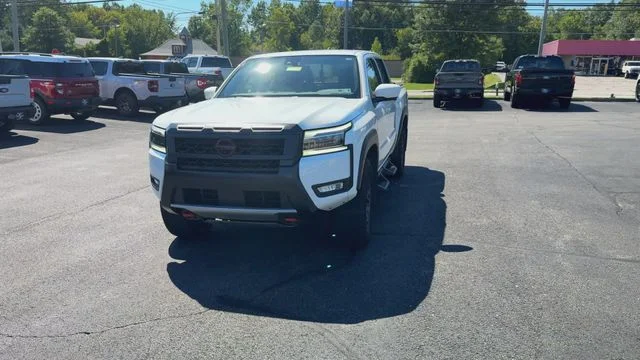 Used 2025 White Nissan PRO-4X image 4