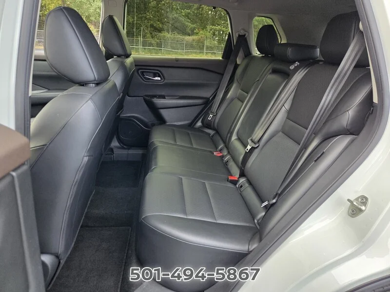 Used 2023 Pearl White NISSAN SV image 10