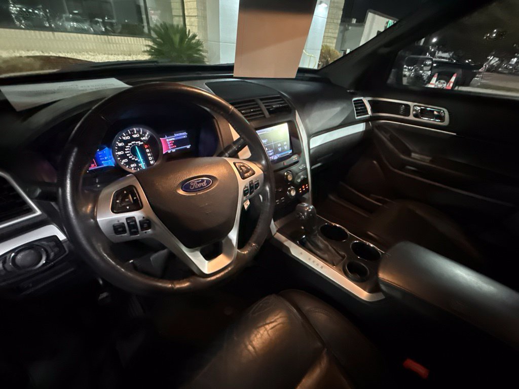 Used 2013 Green Ford XLT image 13