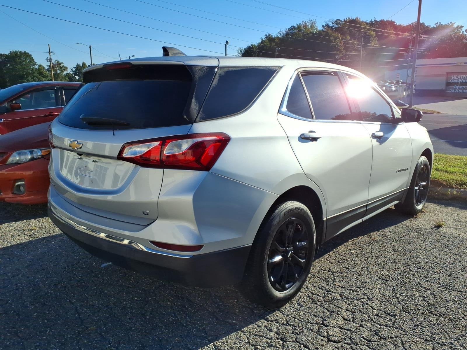 Used 2020 Silver Ice Metallic Chevrolet LT image 5