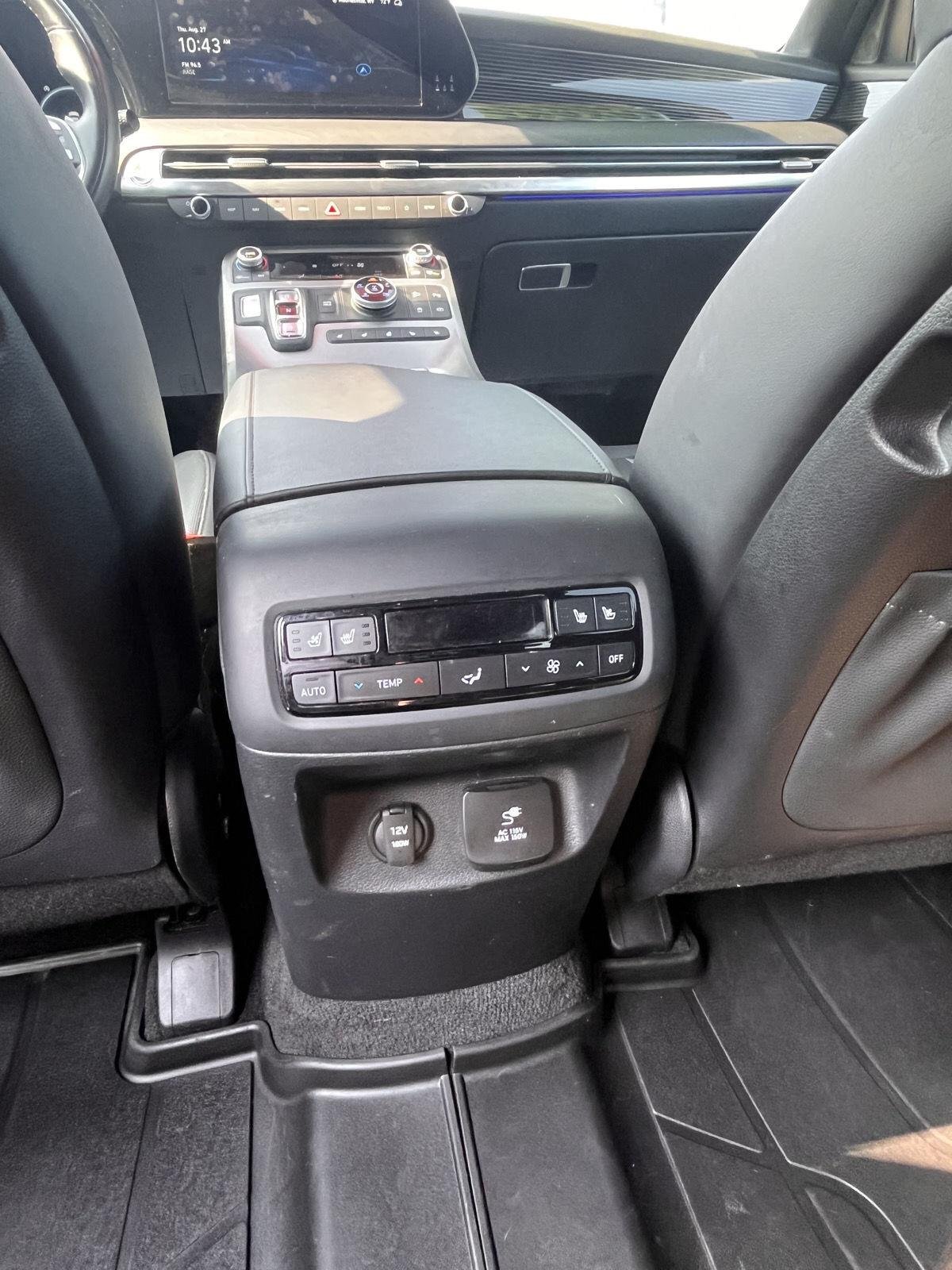 Used 2024 Abyss Black Pearl Hyundai Calligraphy image 32